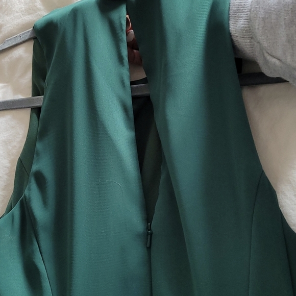 Dessy Hunter Green bridesmaid dress - Picture 2 of 6